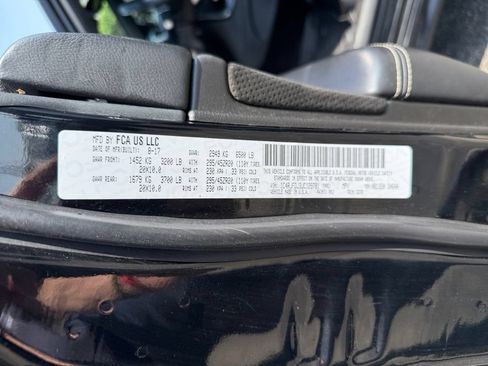 Used 2018 Jeep Grand Cherokee SRT AWD/4WD image 31