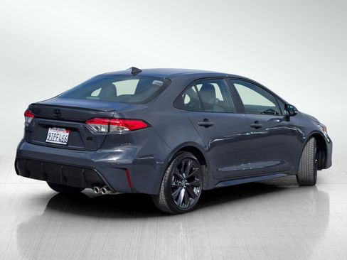 Used 2025 Toyota Corolla SE FWD image 4