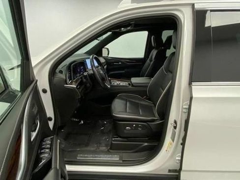 Used 2023 Cadillac Escalade Premium Luxury w/ LPO, Floor Liner Package AWD/4WD image 21