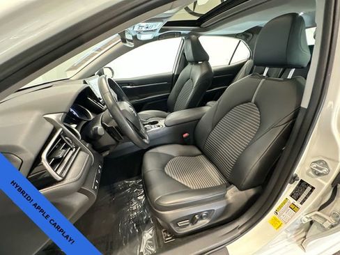 Used 2023 Toyota Camry SE w/ Audio Upgrade Package FWD image 11