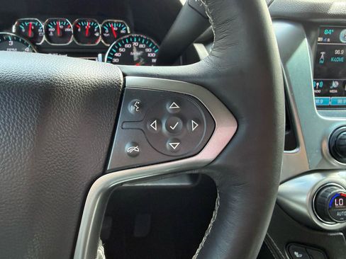 Used 2018 Chevrolet Suburban Premier RWD image 30