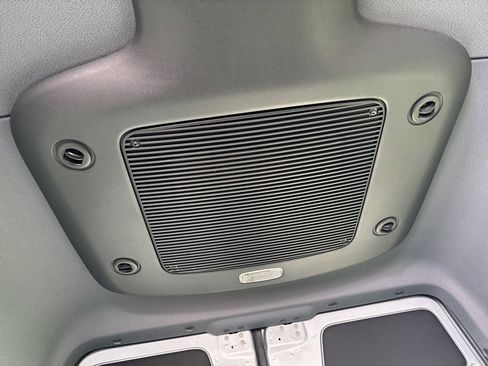 Used 2025 Mercedes-Benz Sprinter 2500 image 24