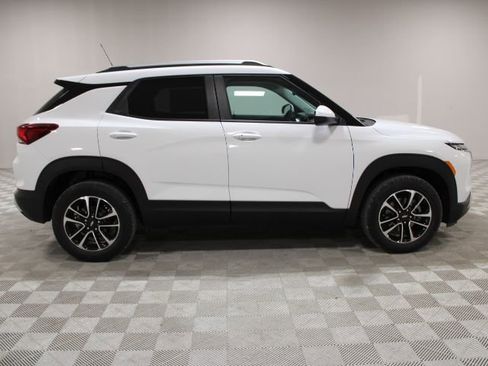 New 2026 Chevrolet TrailBlazer LT w/ Convenience Package image 9