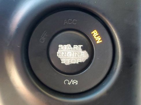 Used 2020 Jeep Gladiator Overland image 30