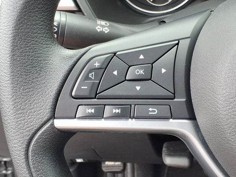 Used 2025 Nissan Altima 2.5 SV image 26