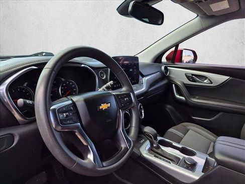 Used 2023 Chevrolet Blazer LT w/ Convenience Package FWD image 9