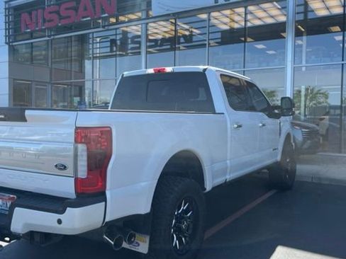Used 2019 Ford F250 Platinum w/ Platinum Ultimate Package AWD/4WD image 7