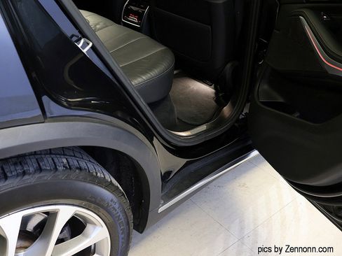 Used 2022 BMW X5 xDrive40i w/ Premium Package image 34