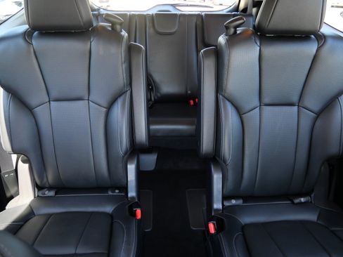 Used 2023 Subaru Ascent Touring AWD/4WD image 13
