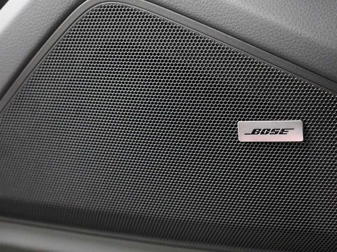 New 2025 Porsche Cayenne Coupe image 17