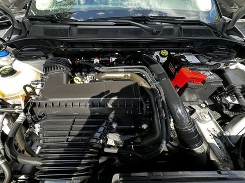 Used 2024 Lincoln Corsair AWD w/ Equipment Group 101A image 32