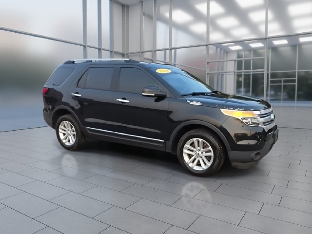 Used 2014 Ford Explorer XLT AWD/4WD image 2