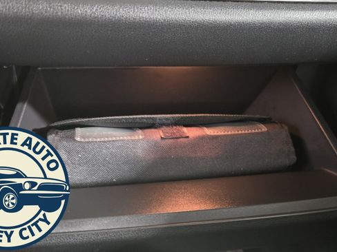 Used 2020 Nissan Leaf SL Plus w/ Protection Package image 17