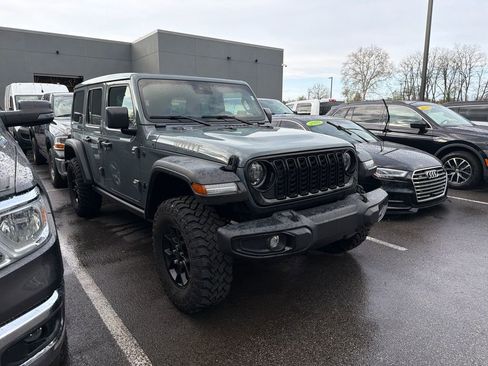 Used 2024 Jeep Wrangler Willys image 4