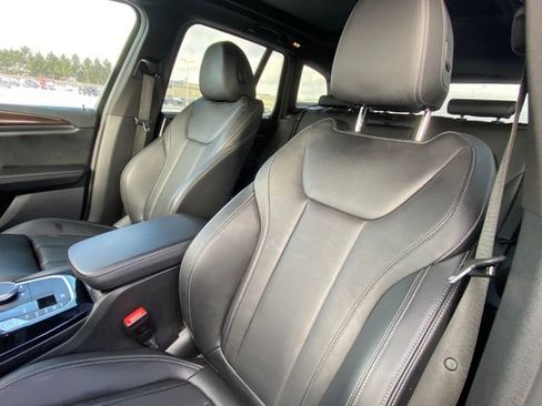 Used 2024 BMW X3 xDrive30i image 8