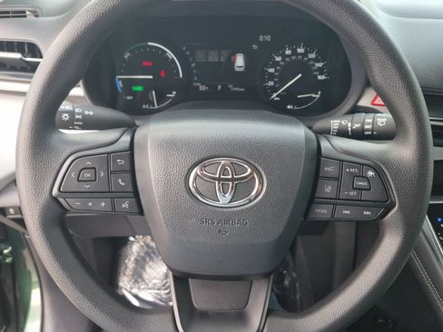 Certified 2026 Toyota Sienna LE FWD image 22