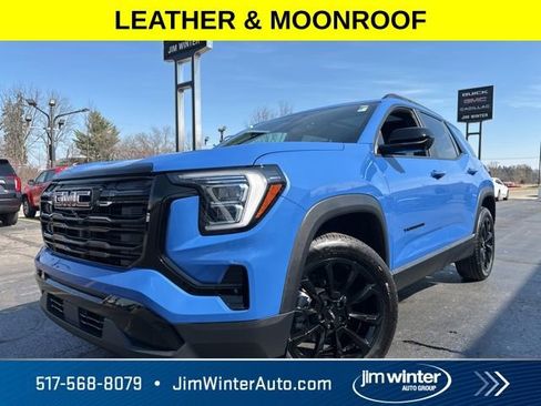 Used 2025 GMC Terrain Elevation w/ Elevation Premium Package image 1