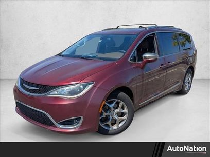 Used 2017 Chrysler Pacifica Limited w/ UConnect Theater Package