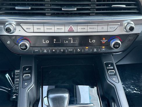 Used 2022 Kia Telluride SX w/ SX Prestige Package AWD/4WD image 21