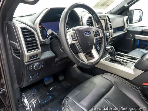 Used 2019 Ford F150 Lariat w/ Equipment Group 502A Luxury AWD/4WD image 10
