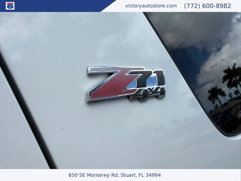 Used 2011 Chevrolet Tahoe LT w/ Luxury Package image 12