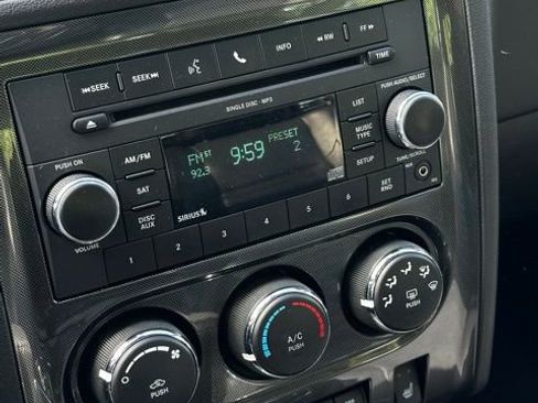 Used 2010 Dodge Challenger R/T RWD image 29