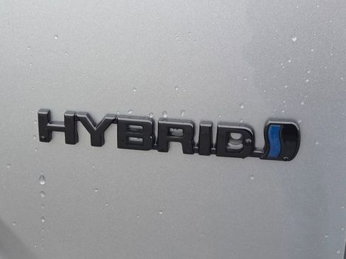 Used 2024 Toyota Corolla Cross AWD Hybrid image 24