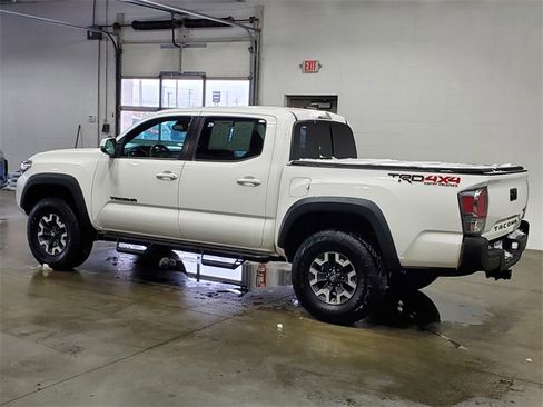 Used 2021 Toyota Tacoma TRD Off-Road image 6