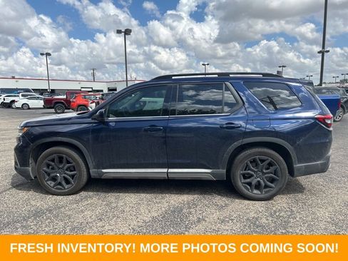 Used 2025 Honda Pilot Touring image 5