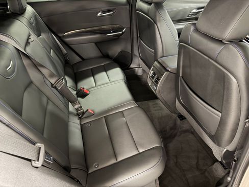 Certified 2025 Cadillac XT4 Sport FWD image 47