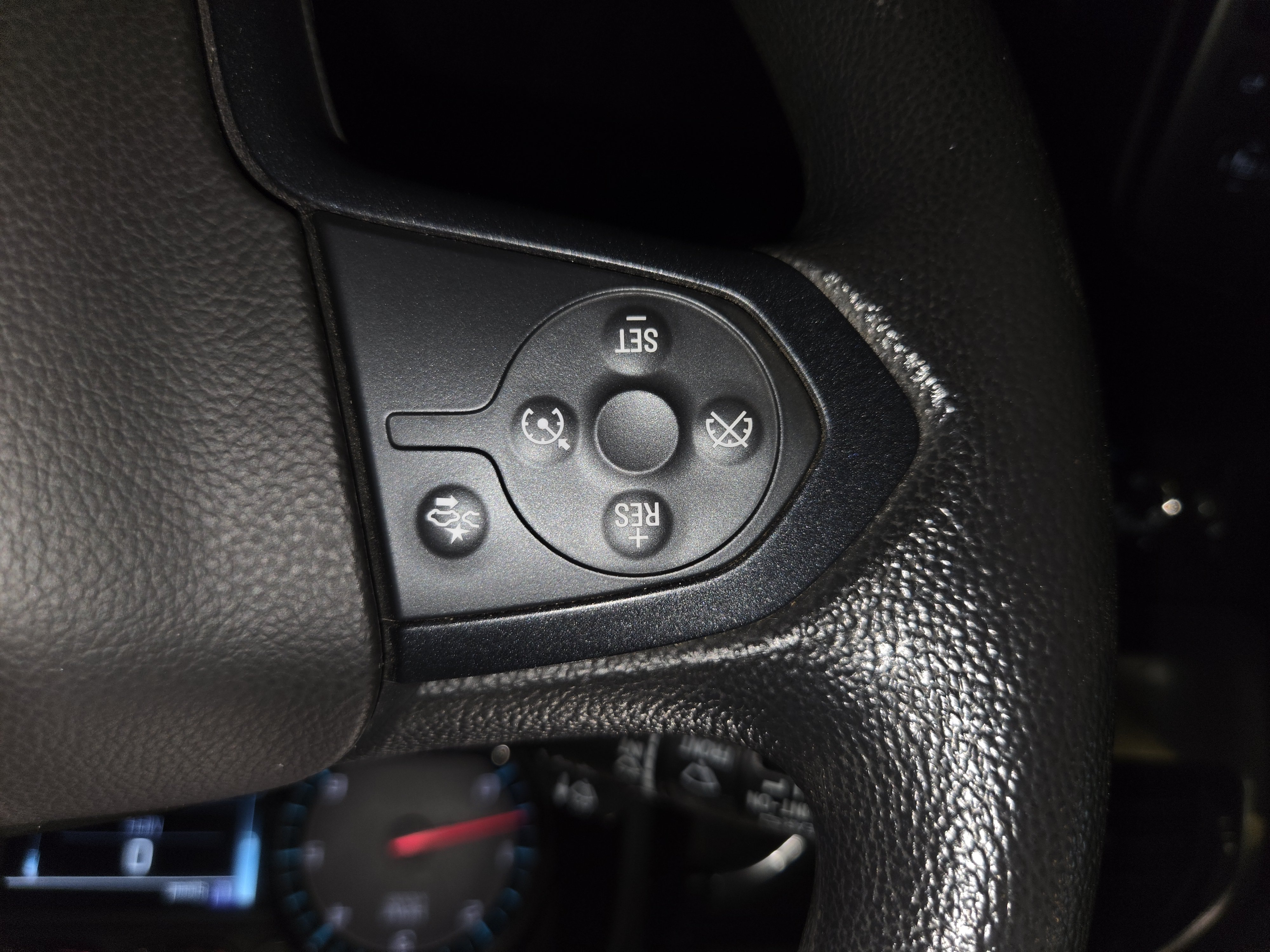 Used 2019 Chevrolet Tahoe 4WD w/ Enhanced Driver Alert Package image 42