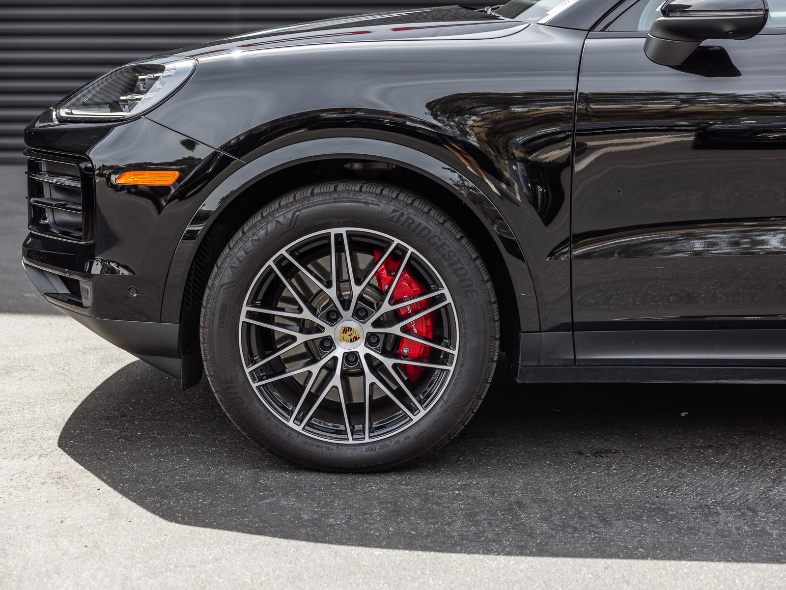 Certified 2024 Porsche Cayenne S AWD/4WD image 23