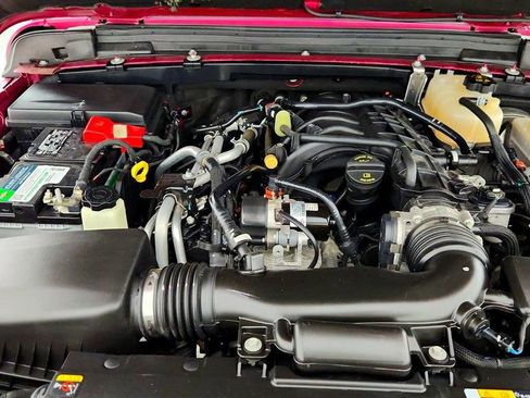 Used 2022 Jeep Wrangler Unlimited Rubicon w/ LED Lighting Group image 28