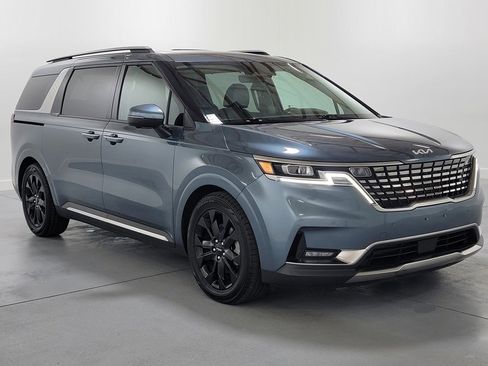 Used 2024 Kia Carnival SX Prestige image 2