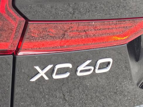 New 2026 Volvo XC60 T8 Plus w/ Protection Package Premier AWD/4WD image 11