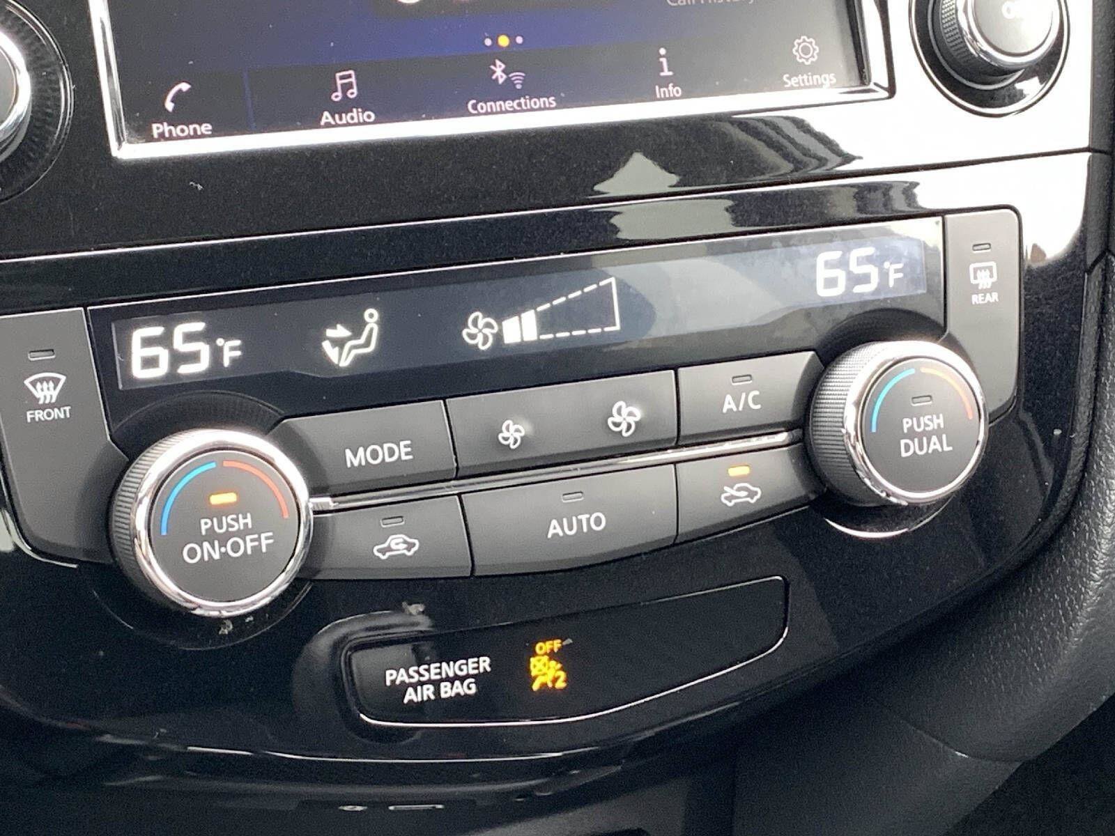 Used 2020 Nissan Rogue SV AWD/4WD image 19