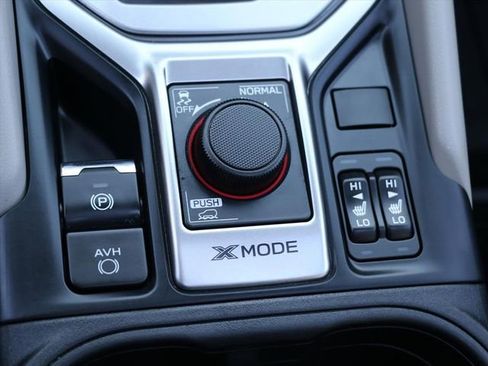 Used 2023 Subaru Forester Premium image 25