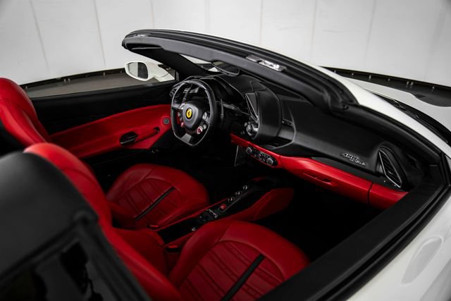 Used 2018 Ferrari 488 Spider RWD image 23