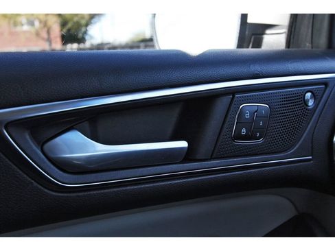 Used 2019 Ford Edge Titanium w/ Equipment Group 301A image 24