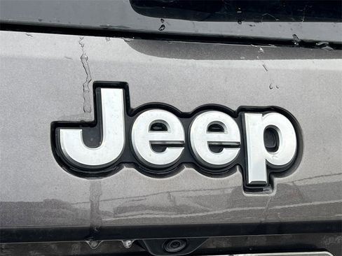 Used 2018 Jeep Grand Cherokee Summit w/ Platinum Series Group image 47