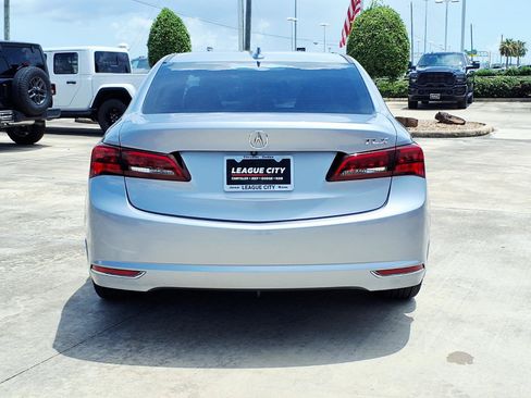 Used 2016 Acura TLX w/ Technology Package FWD image 6