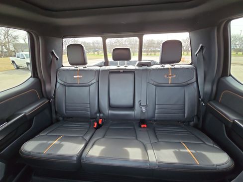 Used 2024 Ford F250 Platinum image 22