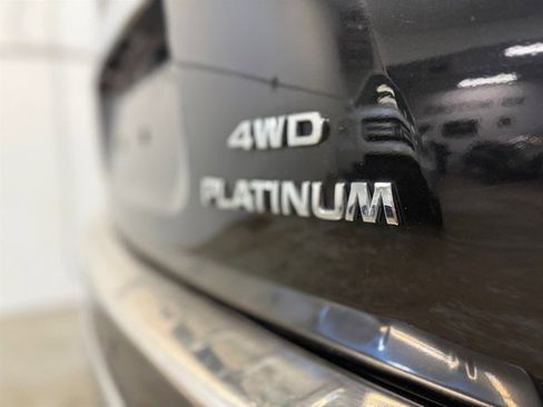 Used 2015 Nissan Pathfinder Platinum image 7