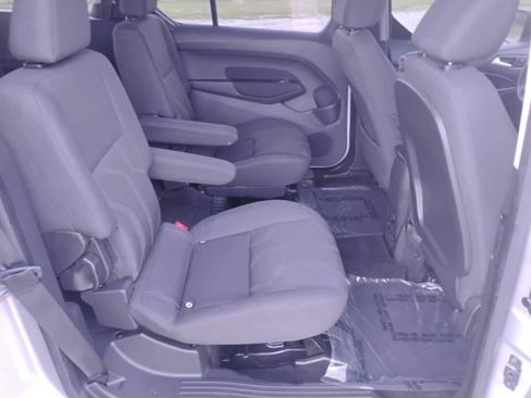 Used 2016 Ford Transit Connect XLT image 21