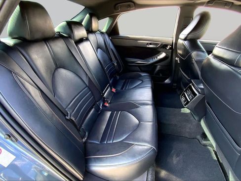 Used 2019 Toyota Avalon Touring w/ Advanced Safety Package FWD image 19