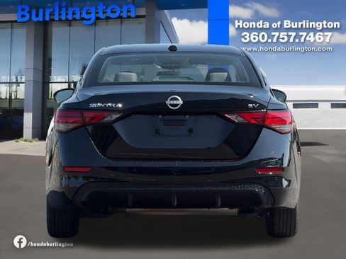 Used 2024 Nissan Sentra SV FWD image 5