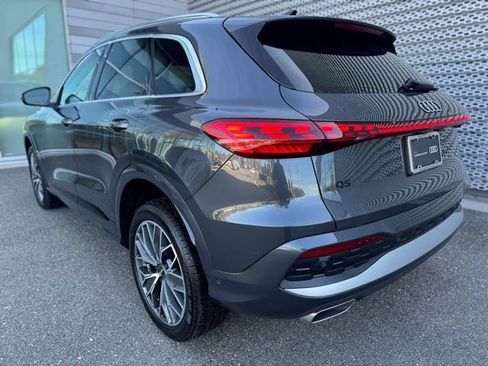 Certified 2025 Audi Q5 Premium Plus image 3