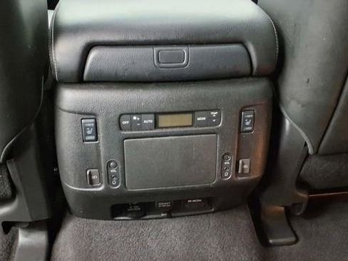 Used 2019 Nissan Armada Platinum w/ Interior Lighting Package image 26