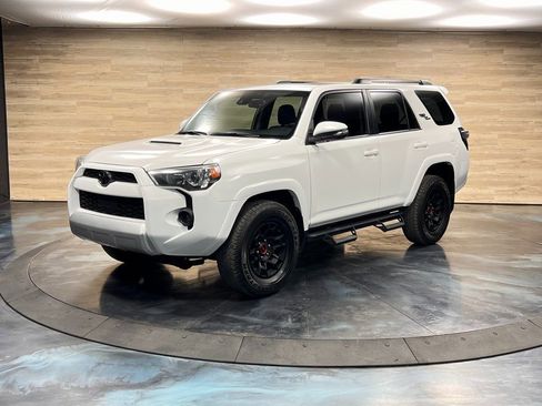 Used 2023 Toyota 4Runner TRD Off-Road Premium image 6