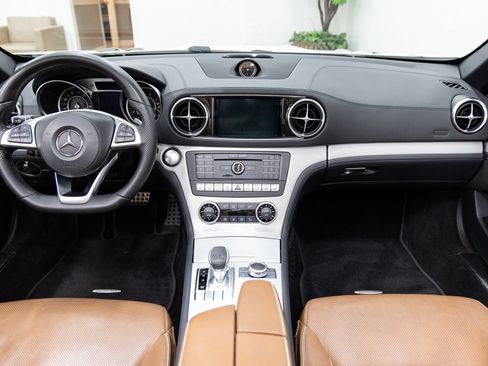 Used 2017 Mercedes-Benz SL 450 image 5